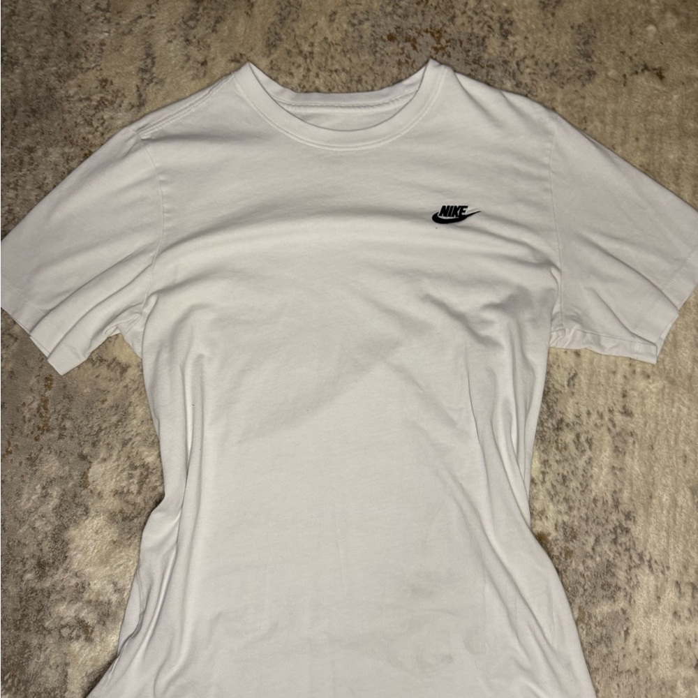 Nike Men's White T-Shirt